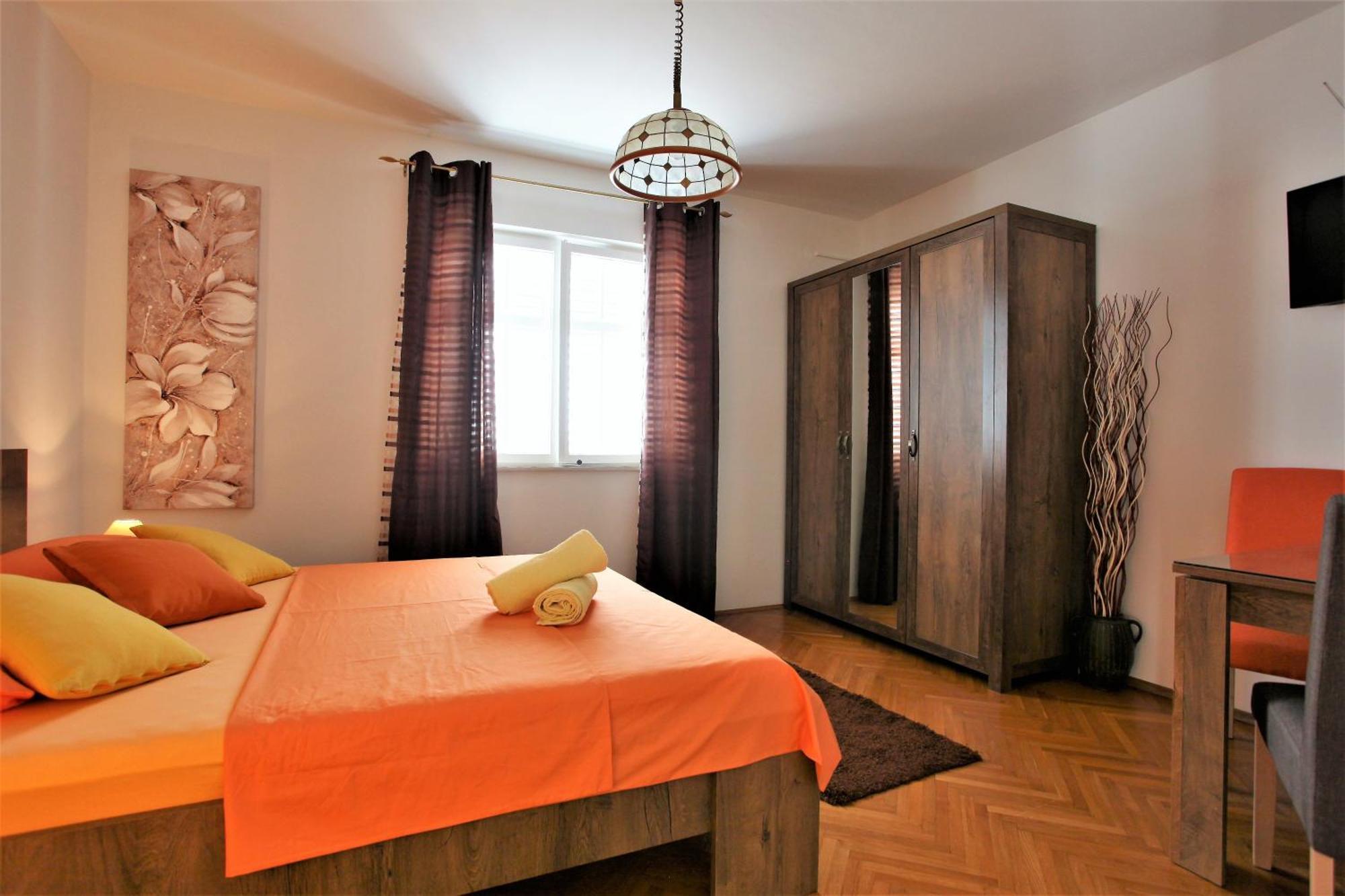 Garden M&m Apartment *